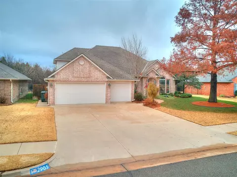 2905 Canton Ln, Edmond, OK 73012
