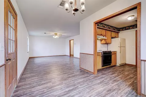 706 S 12th St, Marlow, OK 73055 photo 14