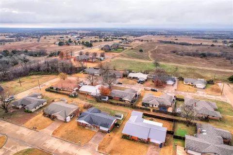 706 S 12th St, Marlow, OK 73055 photo 47