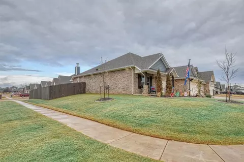 3501 Grady Ln, Moore, OK 73160 photo 3
