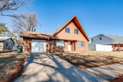 9429 NE 13th Pl, Midwest City, OK 73130