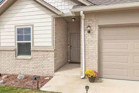 15950 Spur Cir, Mcloud, OK 74851 photo 3
