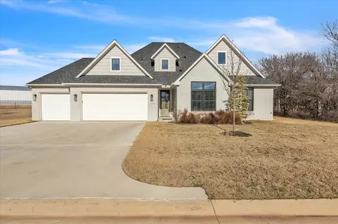 14484 Fox Lair Ln, Edmond, OK 73025