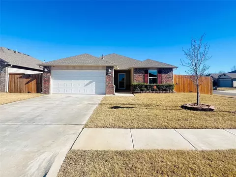 3027 Westbrook St, Chickasha, OK 73018