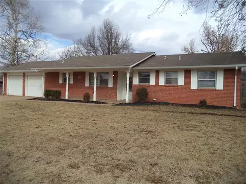 629 Parkhurst Ter, Edmond, OK 73003
