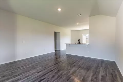 504 E Oak Tree Ave, Perkins, OK 74059 photo 6