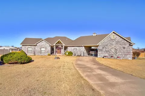 4611 Creekside Dr, Tuttle, OK 73089 photo 3