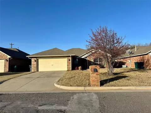 10209 Aberdeen Dr, Yukon, OK 73099