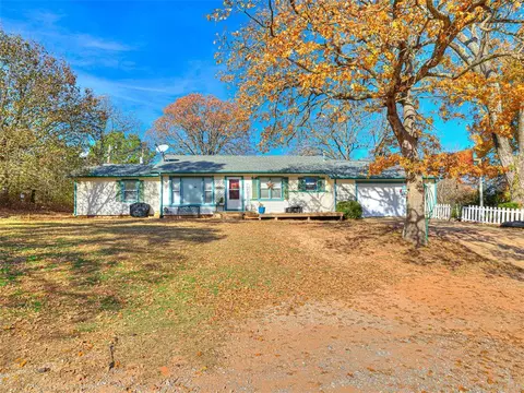 15115 Etowah Rd, Noble, OK 73068