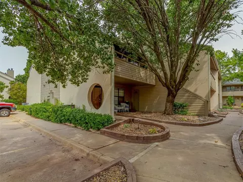 11140 Stratford Dr #612, Oklahoma City, OK 73120