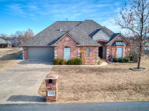 3966 Stonebrook Dr, Norman, OK 73072