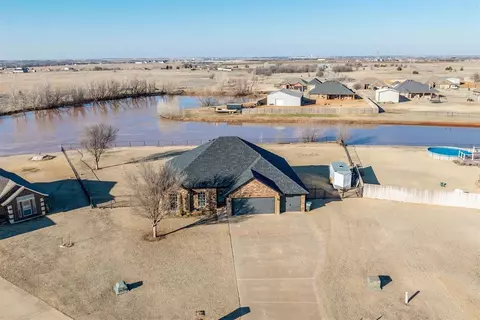 8515 N Hudson Ln, Piedmont, OK 73078