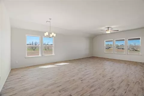 1930 Olive Ave, Tuttle, OK 73089 photo 3