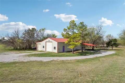 7201 Country Ln, Mustang, OK 73064