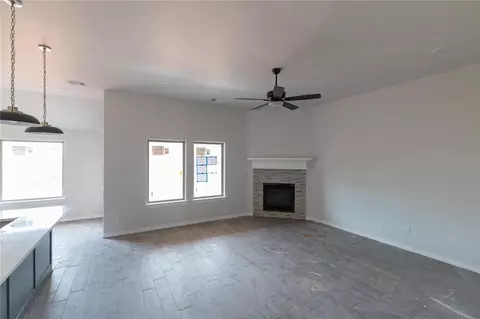 8005 NW 152nd St, Edmond, OK 73013