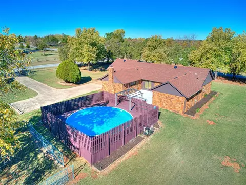 863 Bobcat Rd, Tuttle, OK 73089 photo 5