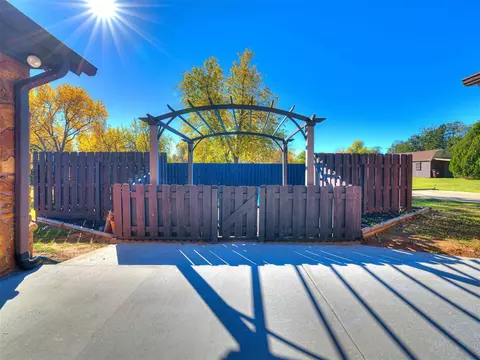 863 Bobcat Rd, Tuttle, OK 73089 photo 42