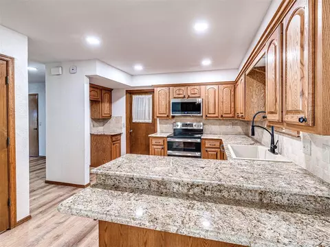 863 Bobcat Rd, Tuttle, OK 73089 photo 14