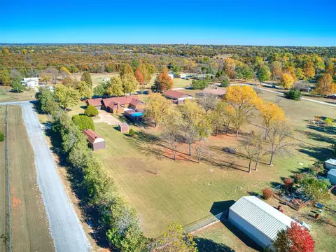 863 Bobcat Rd, Tuttle, OK 73089 photo 49