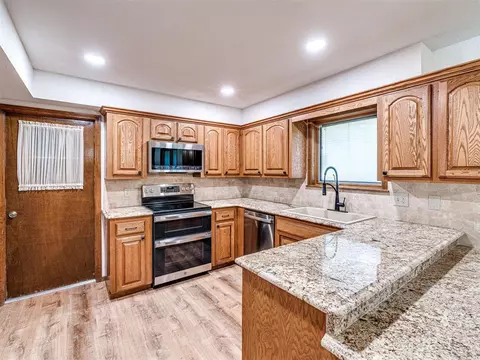 863 Bobcat Rd, Tuttle, OK 73089 photo 15