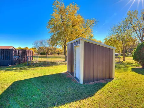 863 Bobcat Rd, Tuttle, OK 73089 photo 44