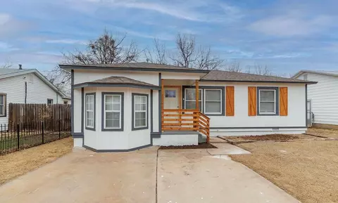 1809 NW Lincoln Ave, Lawton, OK 73507