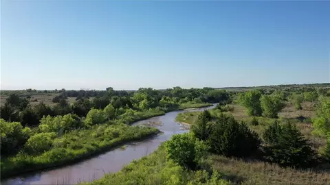 11851 N 1710 Rd, Sweetwater, OK 73666