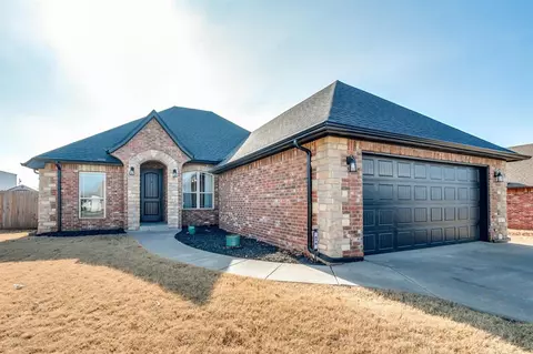 576 Montana St, Jones, OK 73049