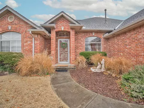 2849 Sterling Dr, Edmond, OK 73012