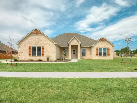 2701 Palazzo Cir, Yukon, OK 73099