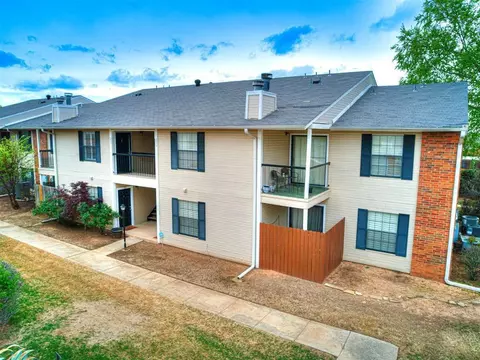 3000 Chautauqua Ave #237, Norman, OK 73072