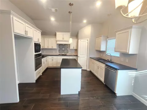 16008 Bison Dr, Moore, OK 73170 photo 5