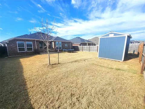 16008 Bison Dr, Moore, OK 73170 photo 2