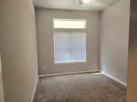 16008 Bison Dr, Moore, OK 73170 photo 9