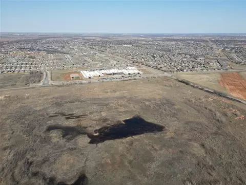 9003 N Mustang Rd, Yukon, OK 73099