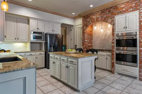 1908 Worthington Ln, Edmond, OK 73013 photo 23