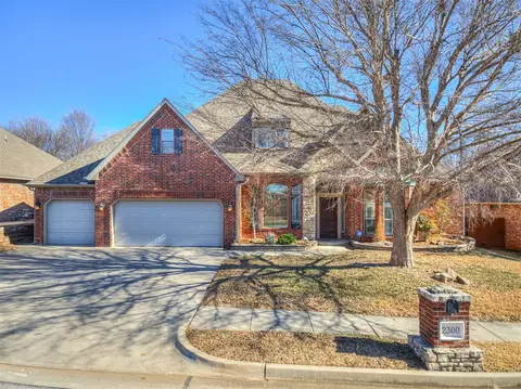 2300 Redrock Dr, Edmond, OK 73003