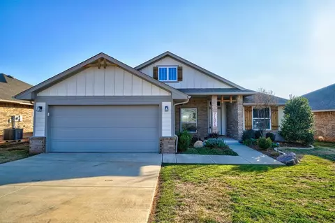 3912 Abingdon Dr, Norman, OK 73026