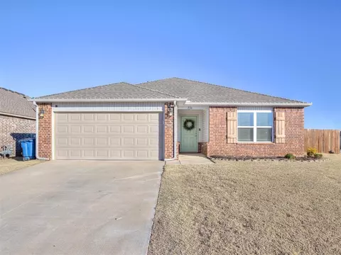 236 Klare Ct, Newcastle, OK 73065