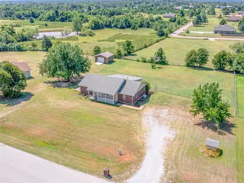 19806 Aaron Dr, Harrah, OK 73045