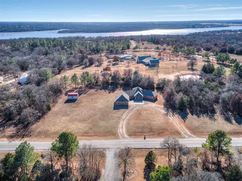 103 Brenda Ln, Mcloud, OK 74851