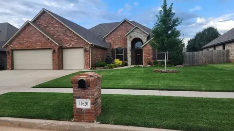 11620 NW 109th St, Yukon, OK 73099