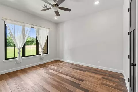 834 Tall Pines Dr, Tuttle, OK 73089 photo 23