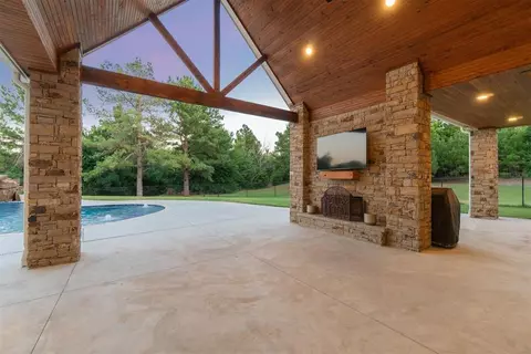 834 Tall Pines Dr, Tuttle, OK 73089 photo 10