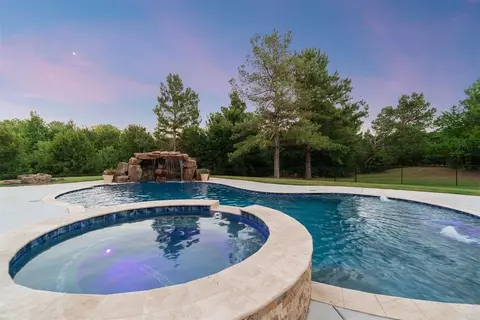 834 Tall Pines Dr, Tuttle, OK 73089 photo 7