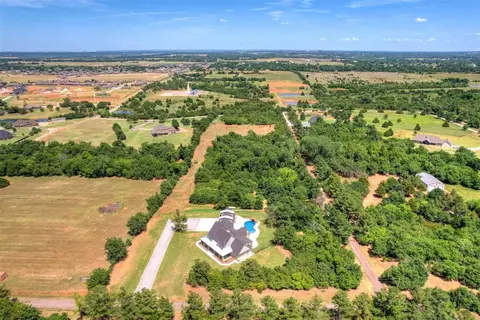 834 Tall Pines Dr, Tuttle, OK 73089 photo 3