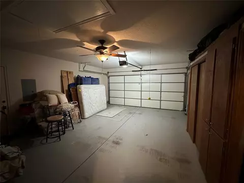 13100 SW Springcreek Ct, Moore, OK 73170 photo 25