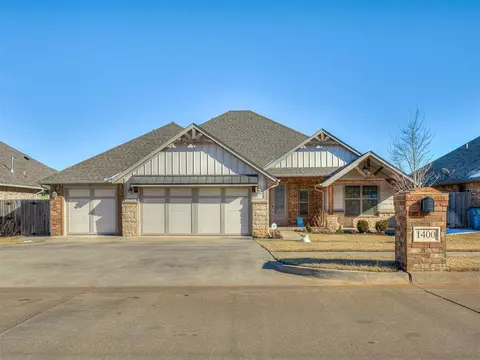 1400 N Wisteria Ter, Mustang, OK 73064