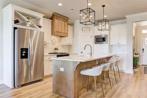 18404 Autumn Grove Dr, Edmond, OK 73012