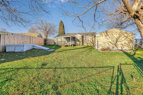 1112 E Sycamore Ave, Altus, OK 73521 photo 23